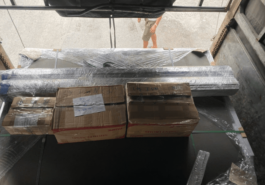 vận chuyển vách ngăn vệ sinh 1-6h với đơn nội thành