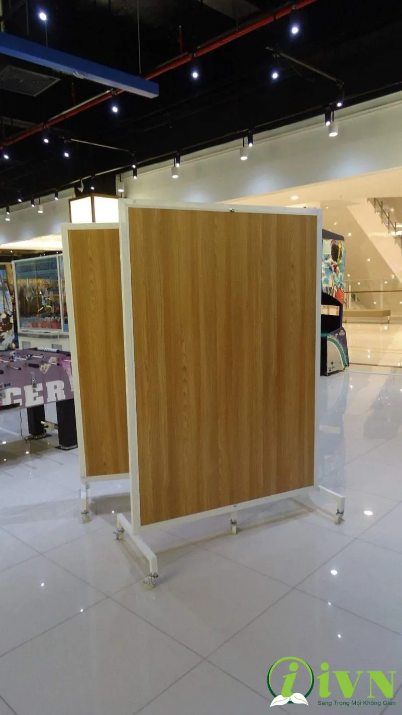 thi công vách ngăn di động có bánh xe tại bình định