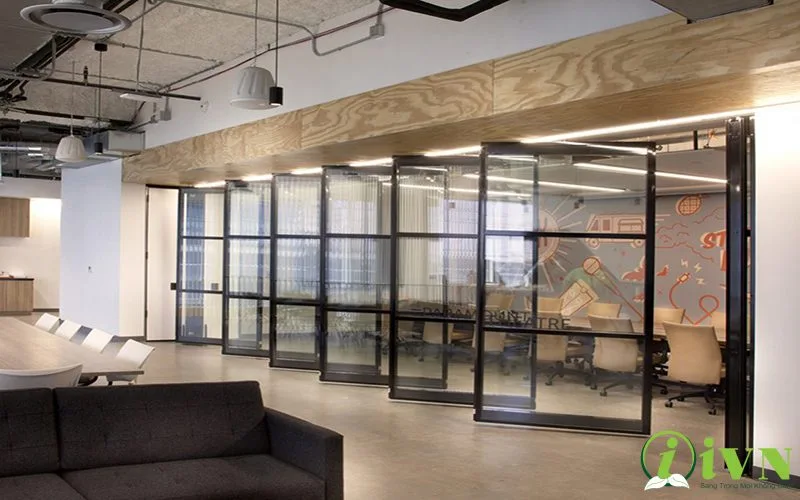 vách ngăn di động kính cho chung cư