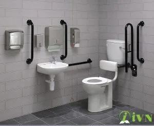 lắp đặt tay vịn nhà vệ sinh cho người khuyết tật