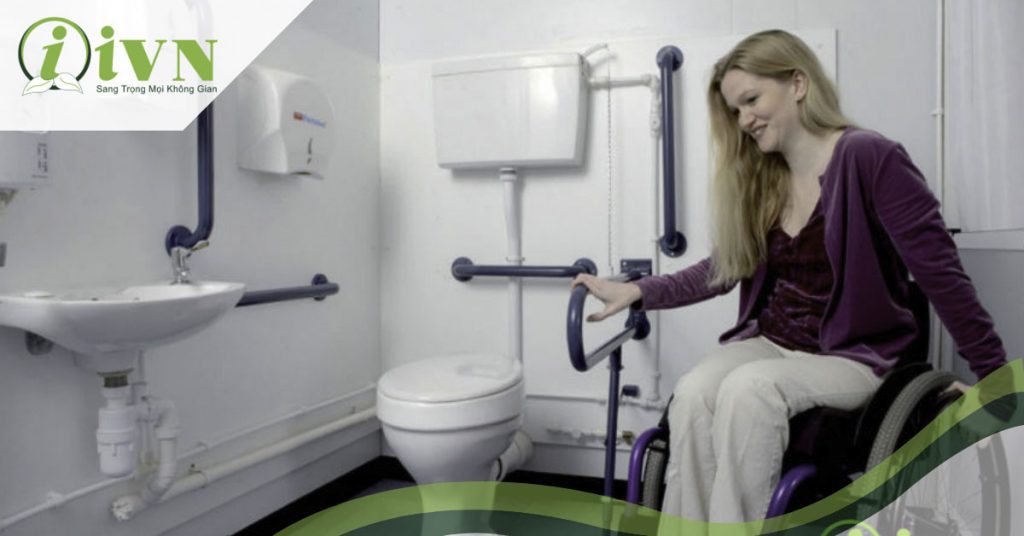 Các sản phẩm hỗ trợ đi vệ sinh một cách dễ dàng cho người khuyết tật