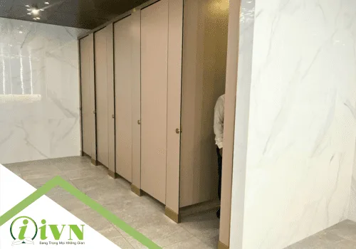 vách ngăn vệ sinh đẹp