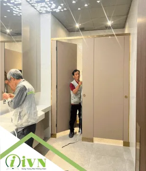 vách ngăn nhà vệ sinh compact