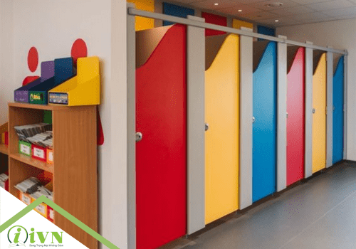 30+ mẫu vách ngăn vệ sinh trong trường học đẹp nhất 2024