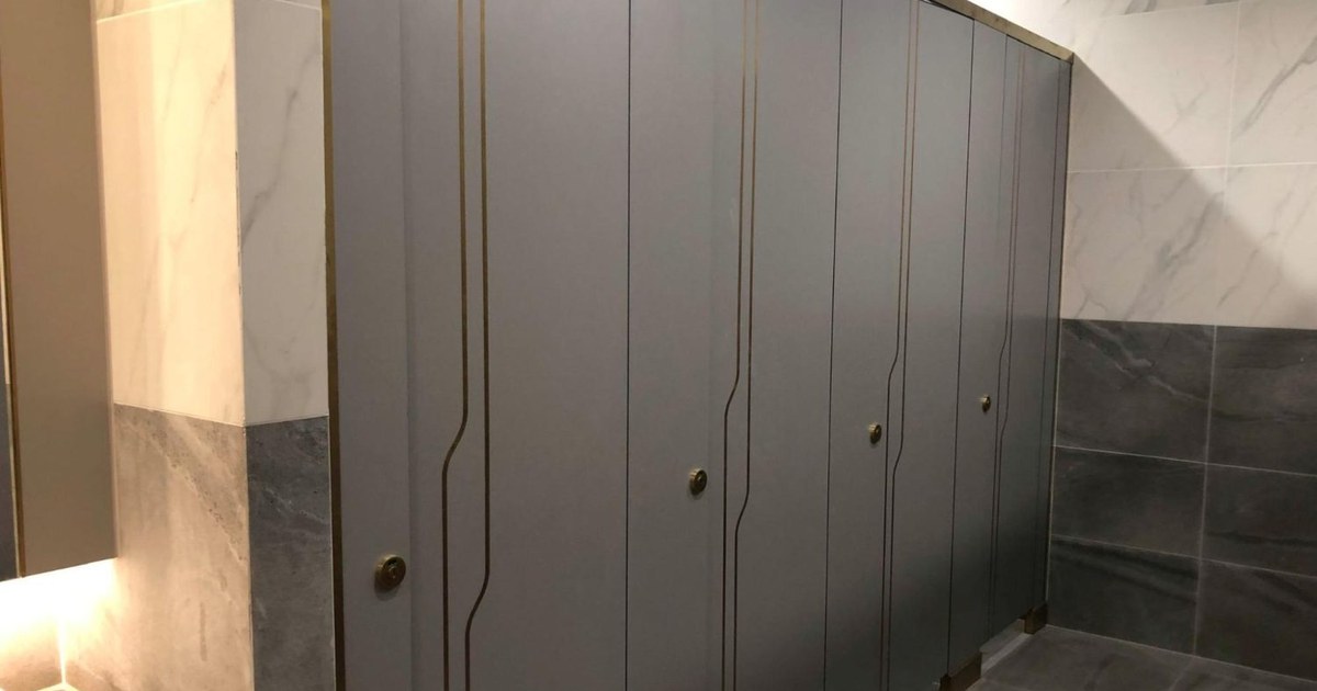Vách ngăn vệ sinh TP HCM uy tín – Thi công trọn gói Compact HPL