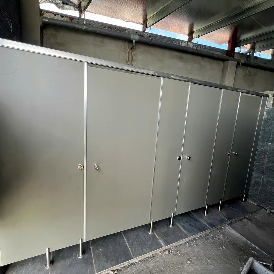 Công trình Dự án vách ngăn vệ sinh nhà xưởng công ty May Thái Dương – Cao Lãnh, Đồng Tháp tại iVN năm 2026 - thi công bởi iVN