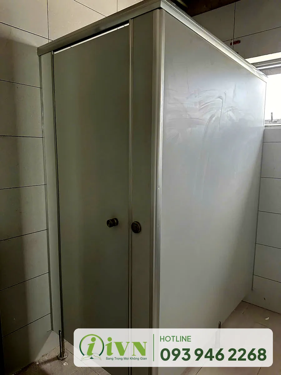 Vách ngăn vệ sinh hoàn thiện tại nhà máy TECO, Bình Dương
